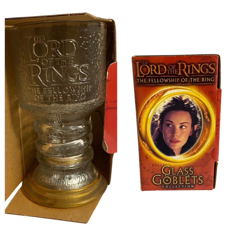 The Lord of the Rings Arwen the Elf Illuminated Glass Goblet 2001